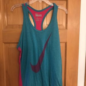 Nike workout tank L
